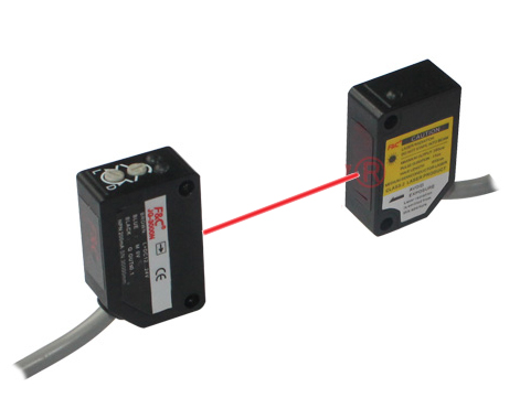 Laser-sensor-through-beam